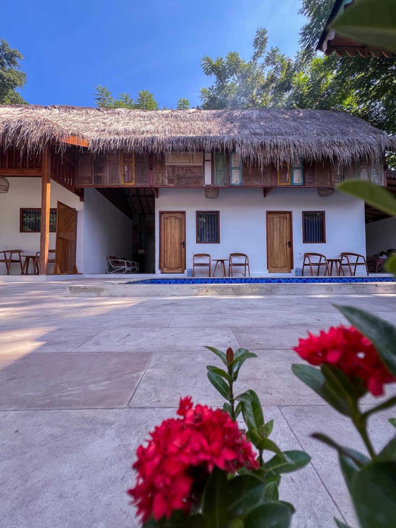 Bae Gili Inn Gili Islands Exterior photo